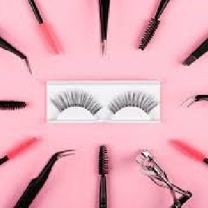 False Eyelashes & Tools