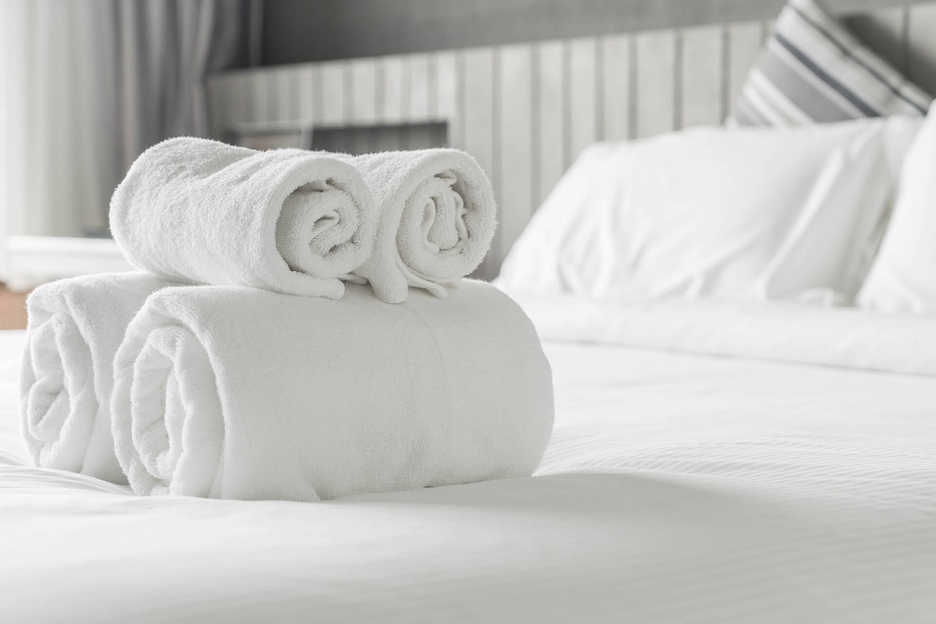 Bidding & Linens