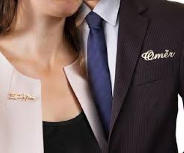 Personalized Brooches & Pins
