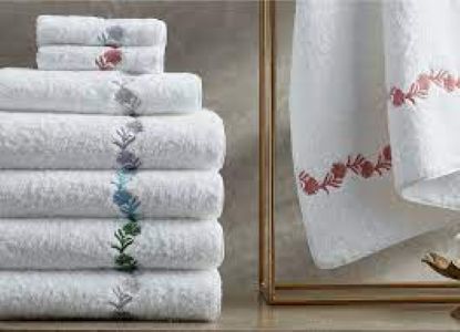 Decorative Towels & Linens