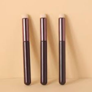 Lip Applicator