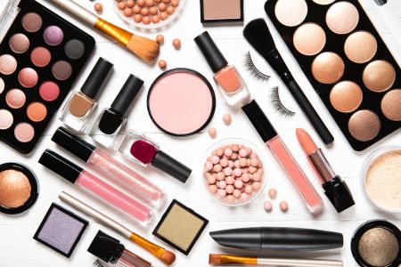 Makeup & Beauty