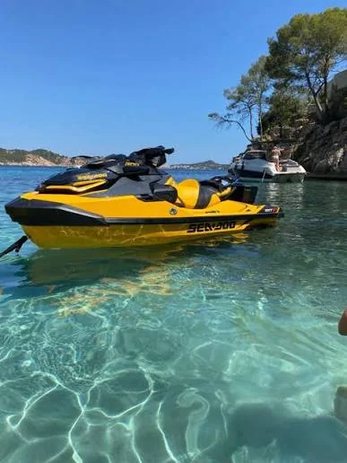 Jet Skis & Personal Watercraft